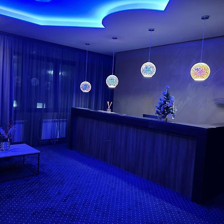 Lex Trend Hotel Irpin Eksteriør billede