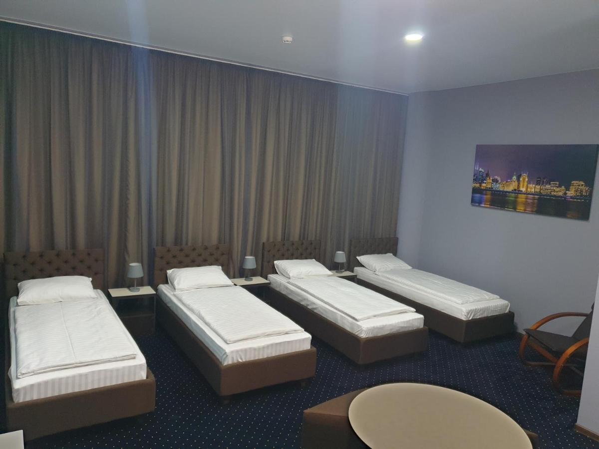Lex Trend Hotel Irpin Eksteriør billede