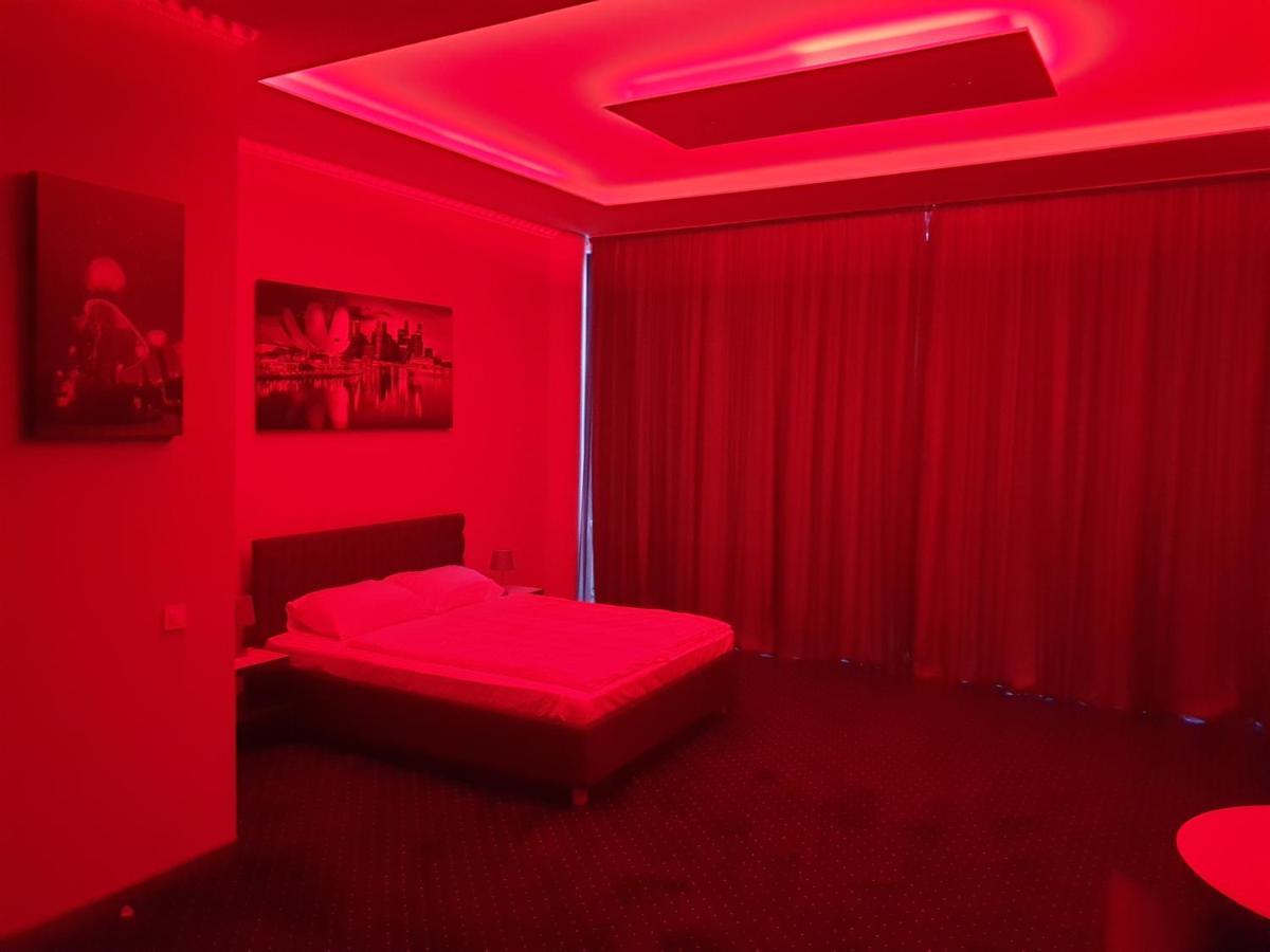 Lex Trend Hotel Irpin Eksteriør billede