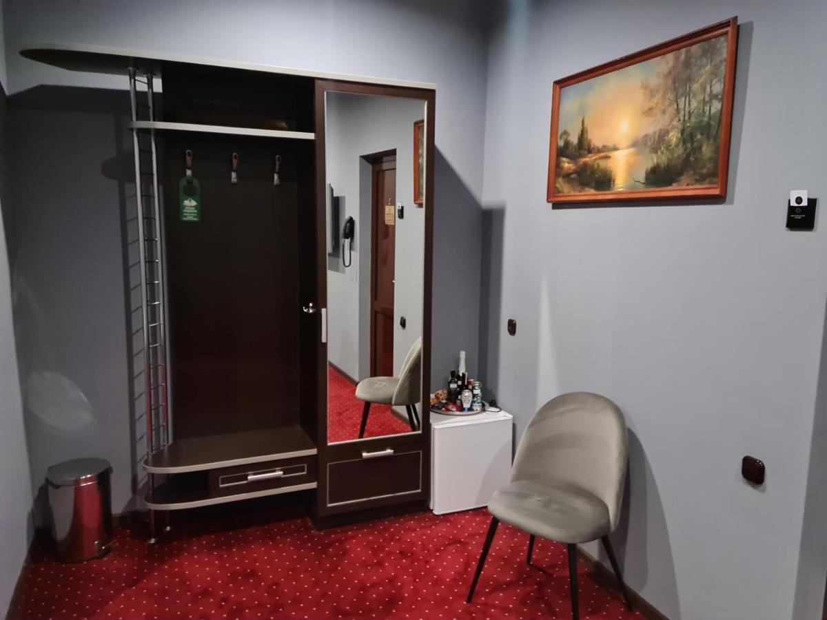 Lex Trend Hotel Irpin Eksteriør billede