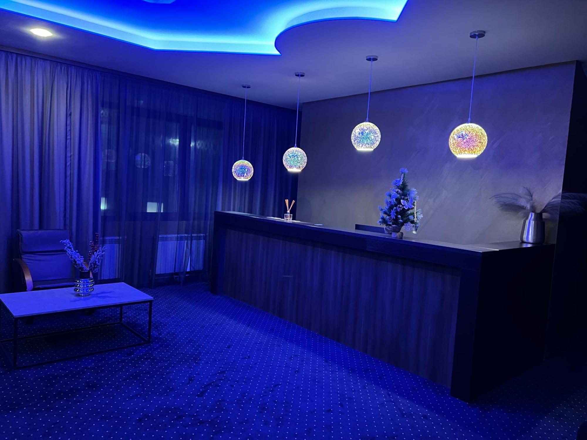 Lex Trend Hotel Irpin Eksteriør billede